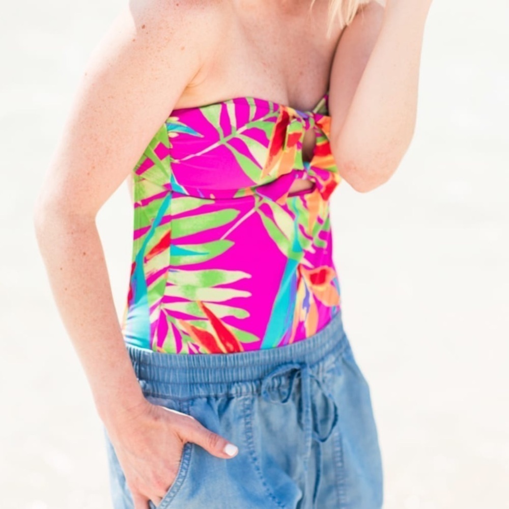 Aerie swim. Floral tropical